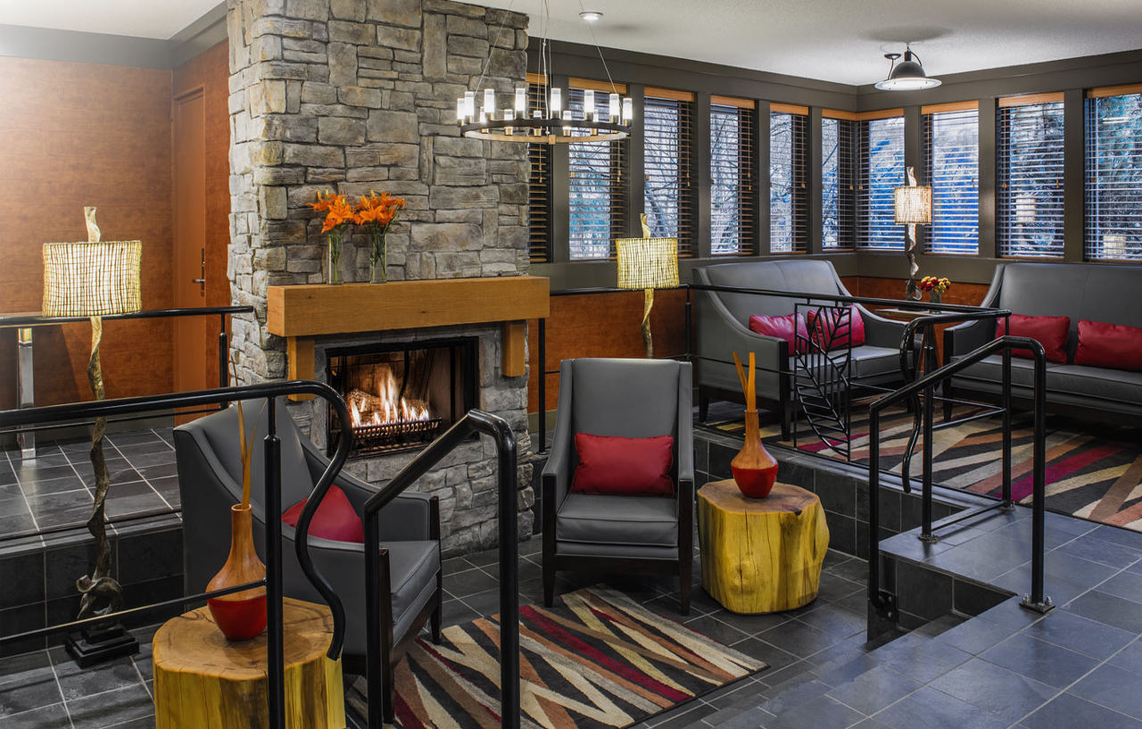 Whistler Village Inn & Suites Экстерьер фото