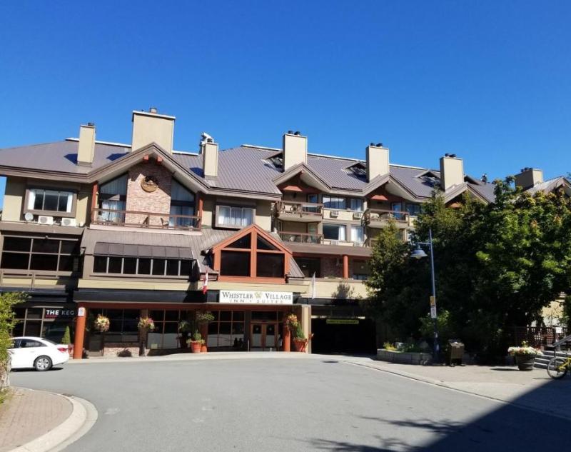 Whistler Village Inn & Suites Экстерьер фото